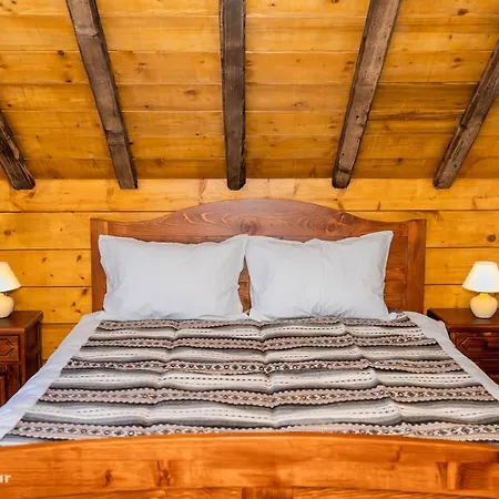 Lodge Casa Lu' Cojocar *